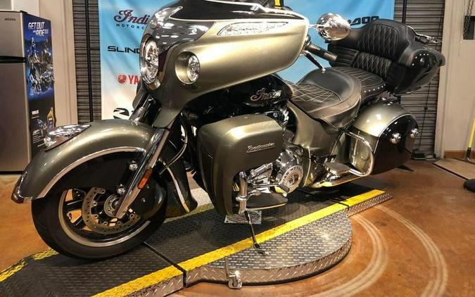 2021 Indian Motorcycle® Roadmaster® Alumina Jade/Thunder Black