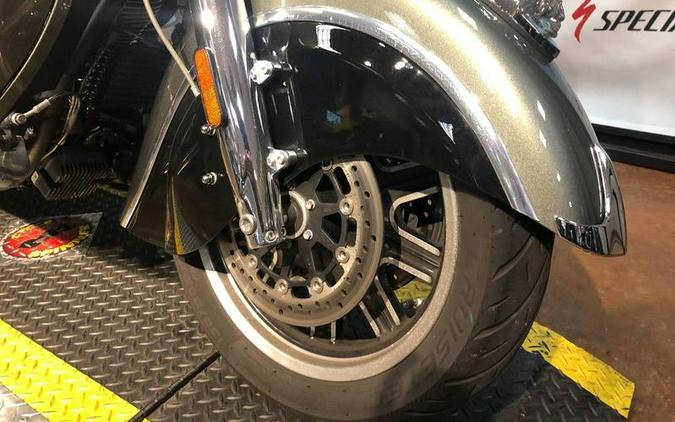 2021 Indian Motorcycle® Roadmaster® Alumina Jade/Thunder Black