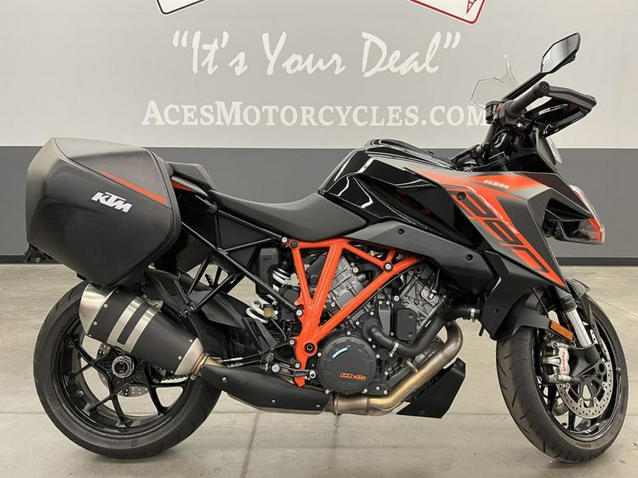 2019 KTM 1290 Super Duke GT