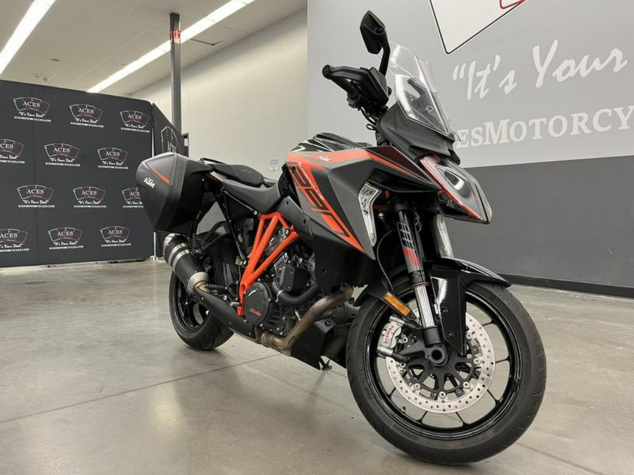 2019 KTM 1290 Super Duke GT