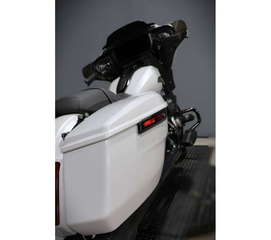 2025 Harley-Davidson Street Glide FLHX