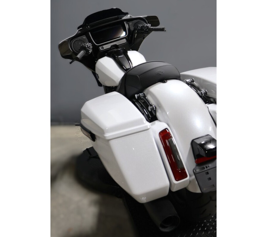 2025 Harley-Davidson Street Glide FLHX