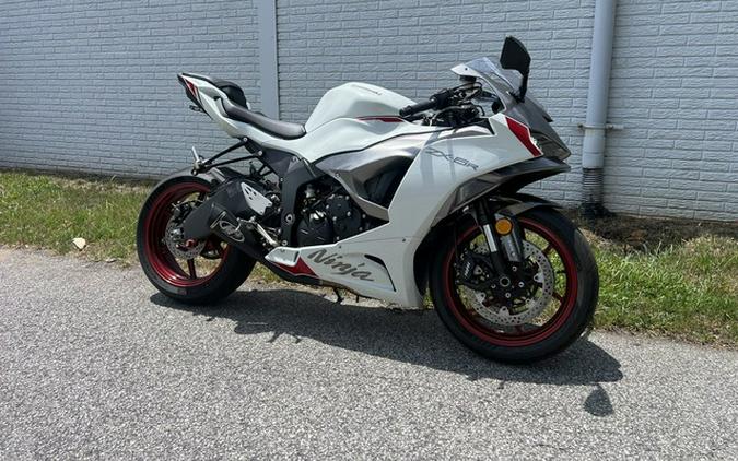 2025 Kawasaki Ninja ZX-6R ABS