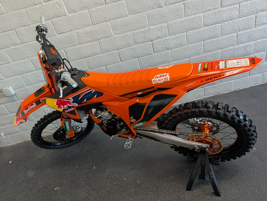 2026 KTM 250 SX-F FACTORY EDITION Orange