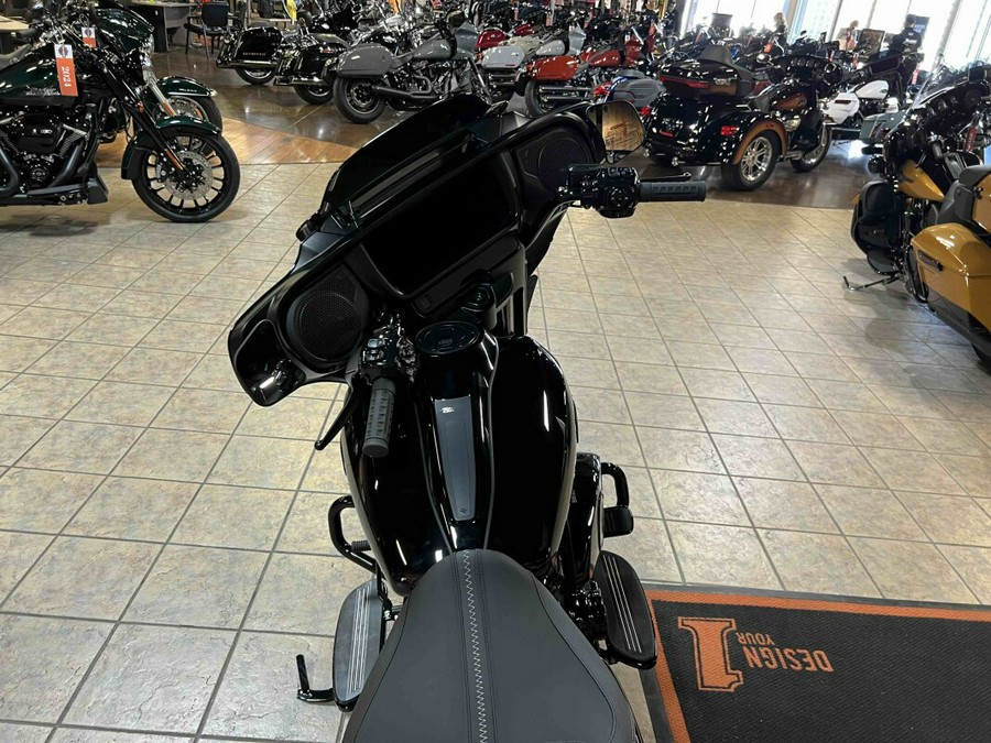 2024 Harley-Davidson Street Glide® Vivid Black