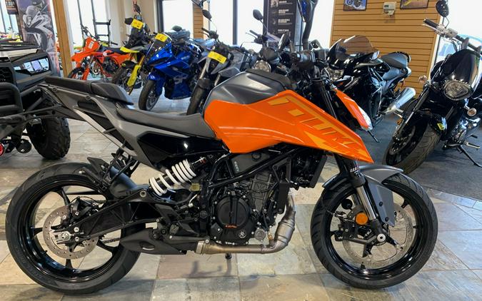 2024 KTM Duke 250