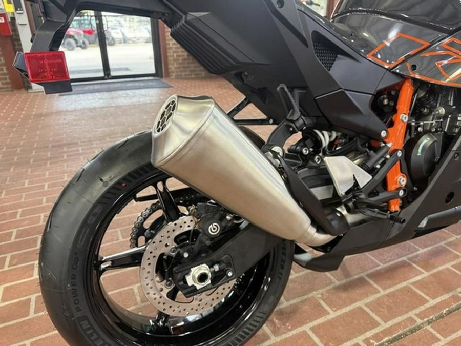 2026 KTM RC 990 R