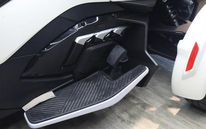 2026 Can-Am Spyder RT Limited Platine