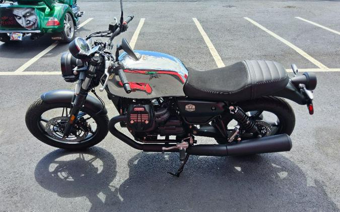 2025 Moto Guzzi V7 Stone