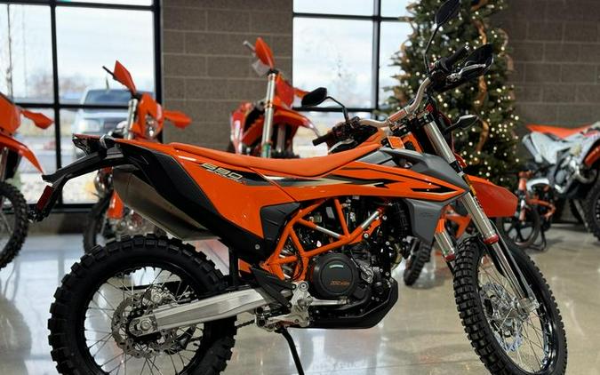 2024 KTM 690 Enduro R