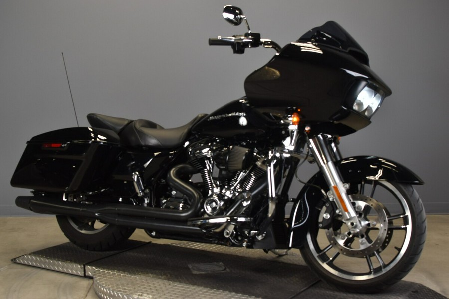 2017 Harley-Davidson Road Glide Special