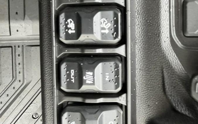 2025 CFMOTO UFORCE U10 Pro