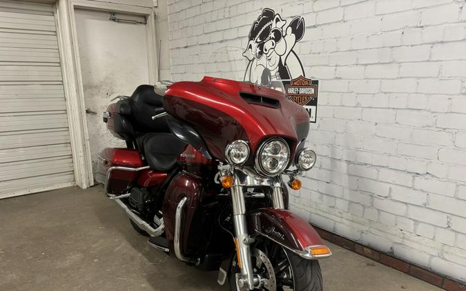 2018 Harley-Davidson® Ultra Limited Wicked Red/Twisted Cherry