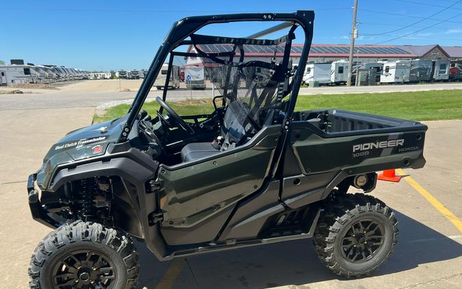 2024 Honda Pioneer 1000 Deluxe