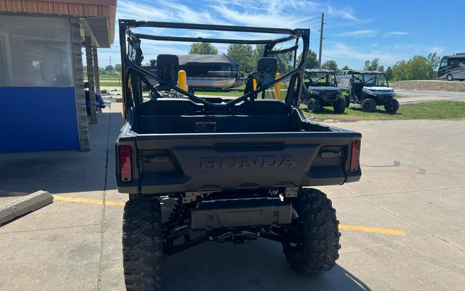 2024 Honda Pioneer 1000 Deluxe