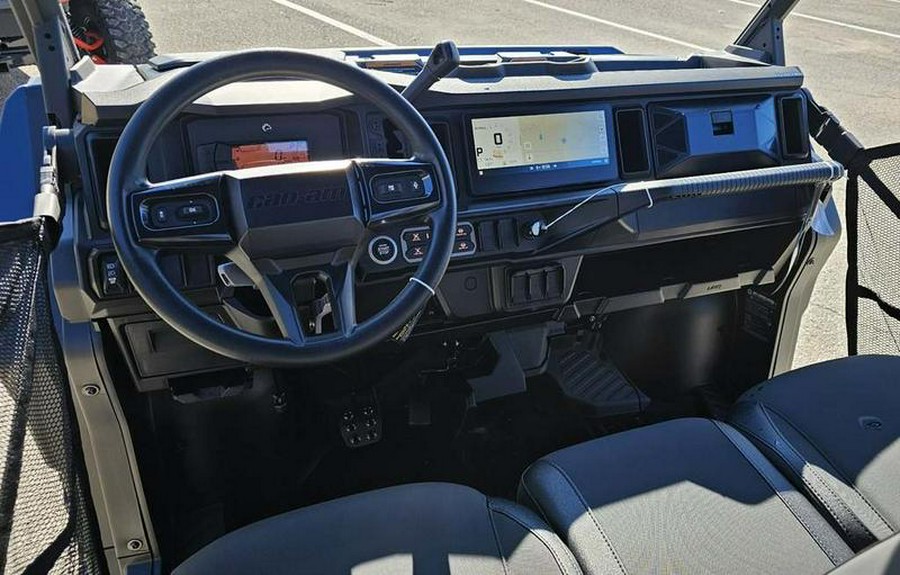 2026 Can-Am® Defender MAX XT HD11 With 10.25 in.display