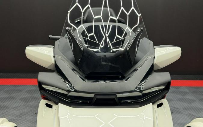 2026 Can-Am Spyder RT Limited Platine