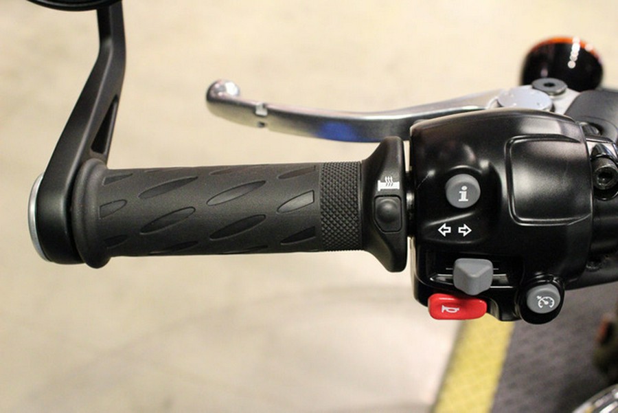 2024 Triumph Bonneville T120 Black Jet Black