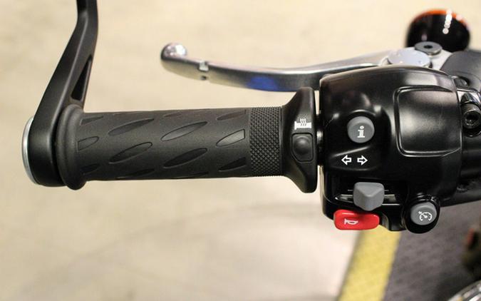 2024 Triumph Bonneville T120 Black Jet Black