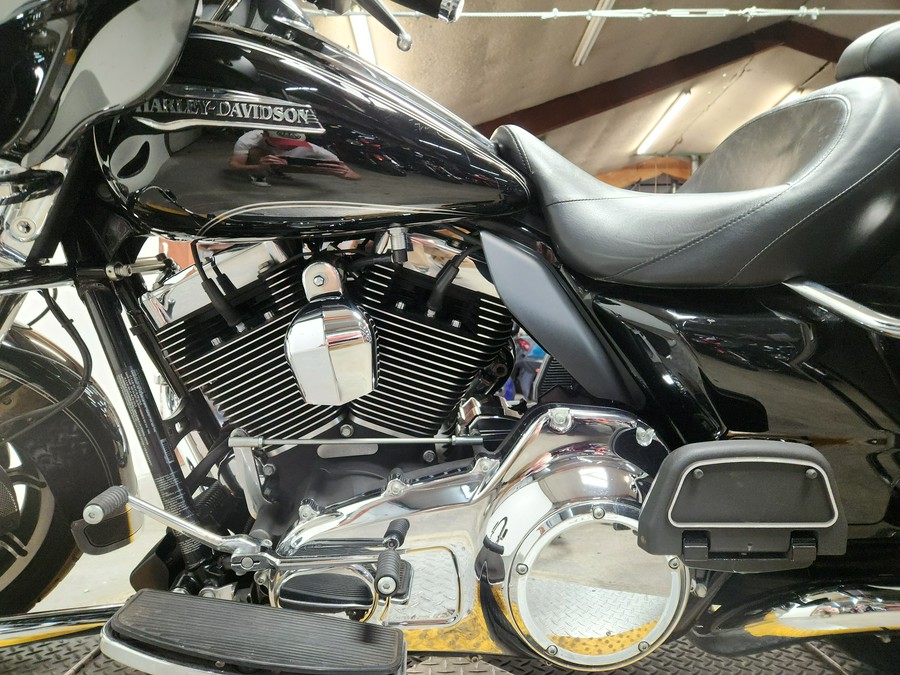 2016 Harley-Davidson® Electra Glide® Ultra Classic - FP8900