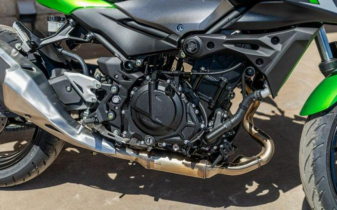 New 2024 KAWASAKI Z500 ABS CANDY LIME GREEN AND METALLIC FLAT SPARK BLACK AND METALLIC GRAPHITE GRAY