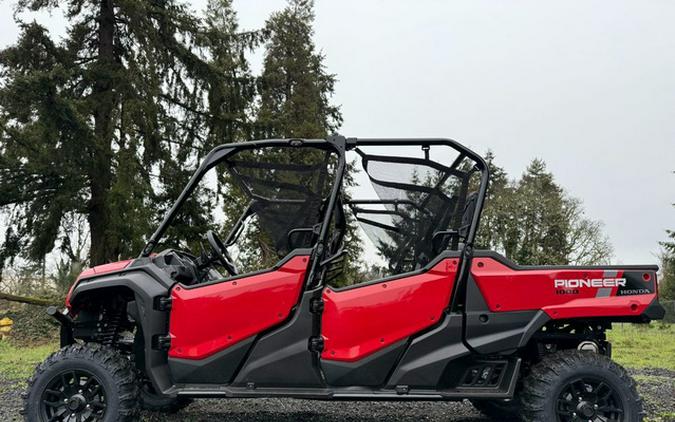 2025 Honda Pioneer 1000-6 Deluxe Crew