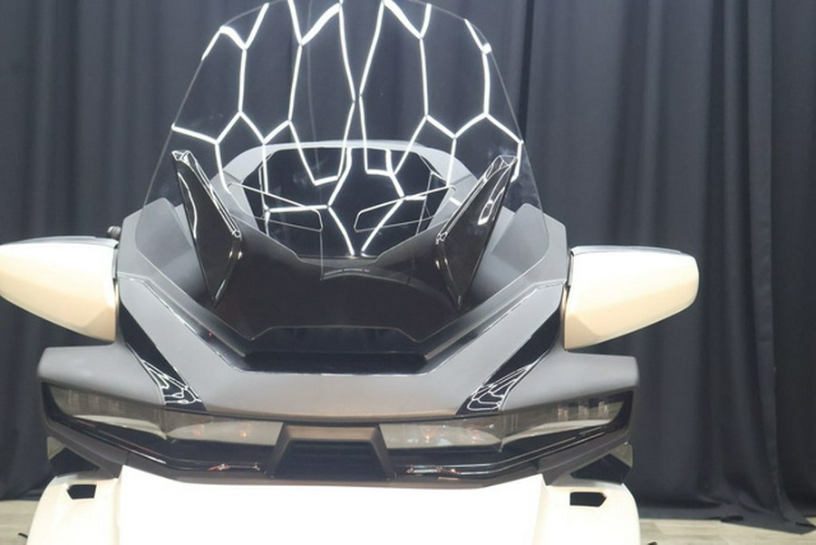 2026 Can-Am Spyder RT Limited Platine