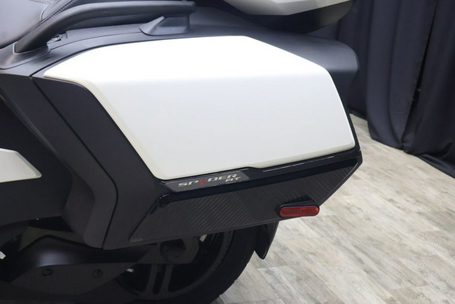 2026 Can-Am Spyder RT Limited Platine