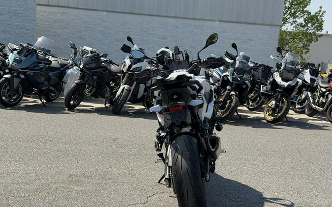 2026 BMW S 1000 XR Light White/M Motorsport