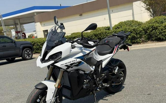 2026 BMW S 1000 XR Light White/M Motorsport