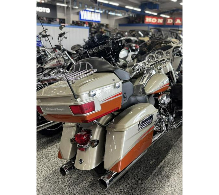 2009 Harley-Davidson® CVO™ Ultra Classic® Electra Glide® - UO0322