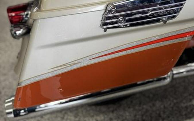 2009 Harley-Davidson® CVO™ Ultra Classic® Electra Glide® - UO0322