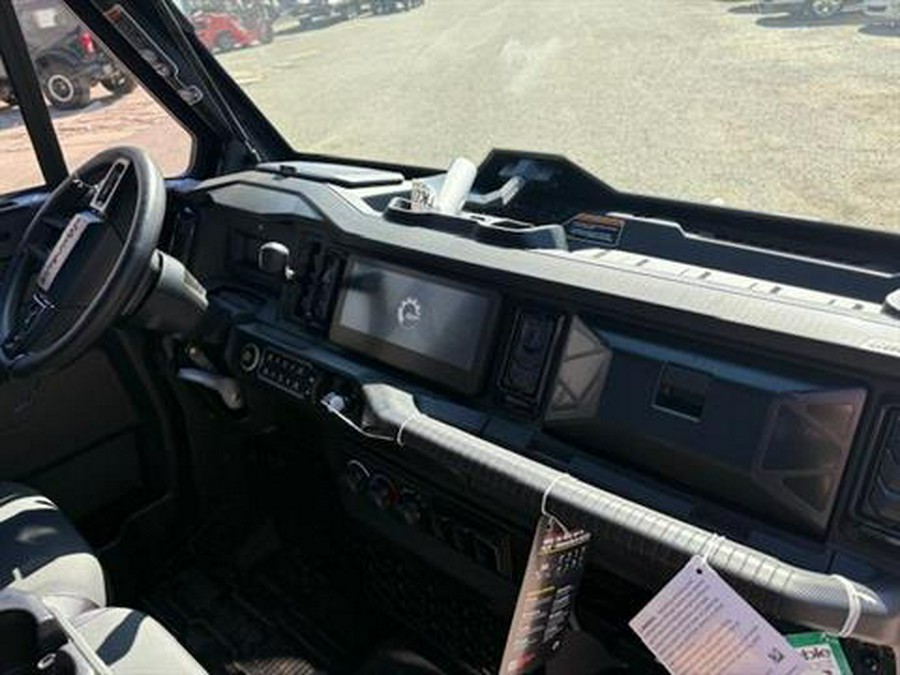 2026 Can-Am Defender Limited HD11