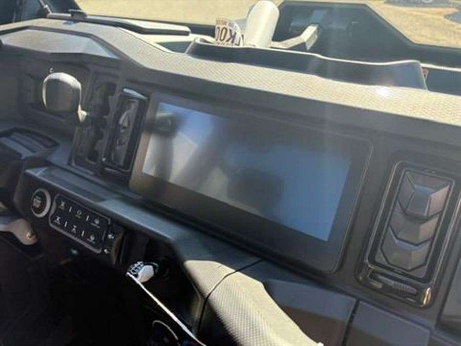 2026 Can-Am Defender Limited HD11