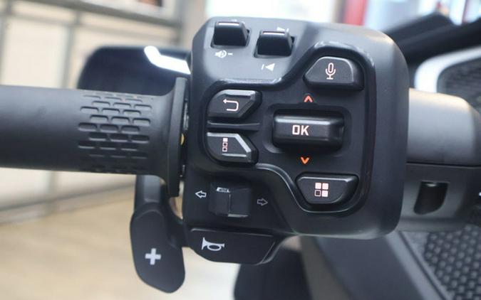 2026 Can-Am Spyder RT Limited Platine