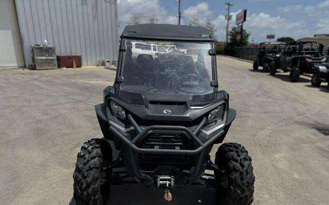 2023 Can-Am® Commander XT 700