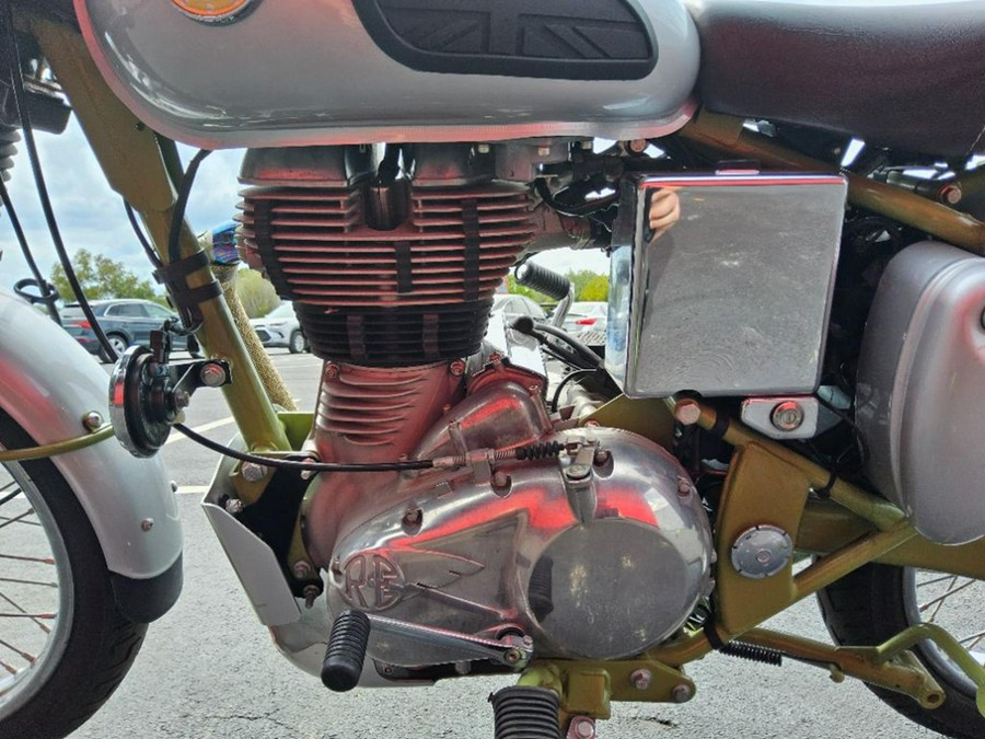 2020 Royal Enfield Classic 500 Battle Green