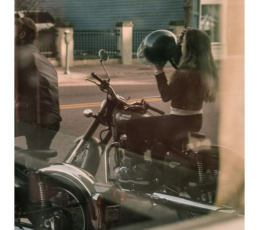 2020 Royal Enfield Classic 500 Battle Green