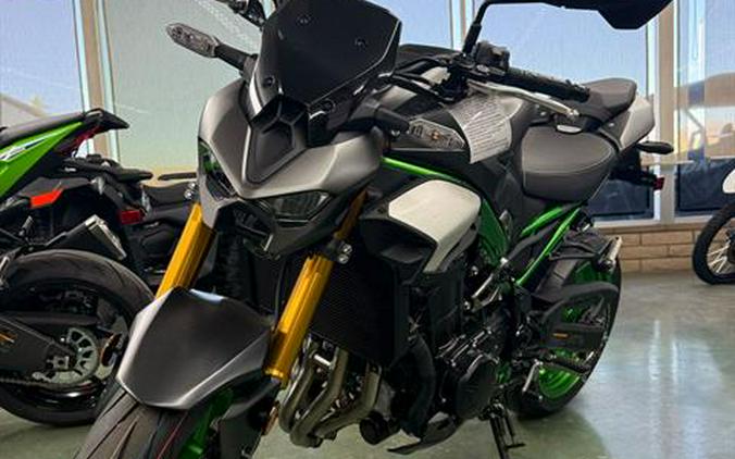 2026 Kawasaki Z900 SE ABS