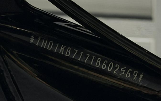 2026 Harley-Davidson® Street Glide® FLHX TEAL THUNDR/BLK W/ PINSTRIP