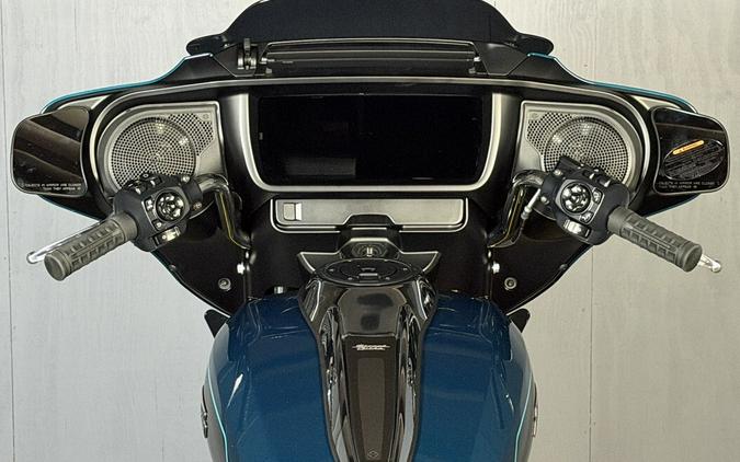 2026 Harley-Davidson® Street Glide® FLHX TEAL THUNDR/BLK W/ PINSTRIP