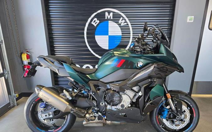 2026 BMW M 1000 XR