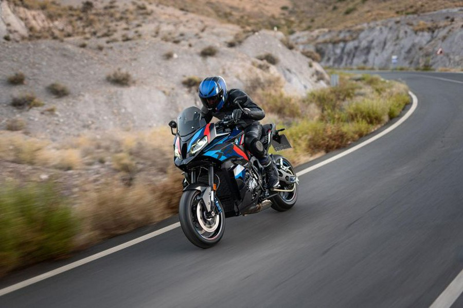 2026 BMW M 1000 XR