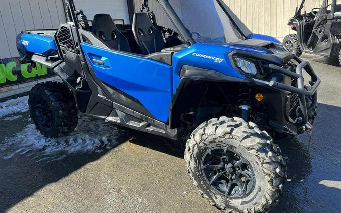 2023 Can-Am® Commander XT 700