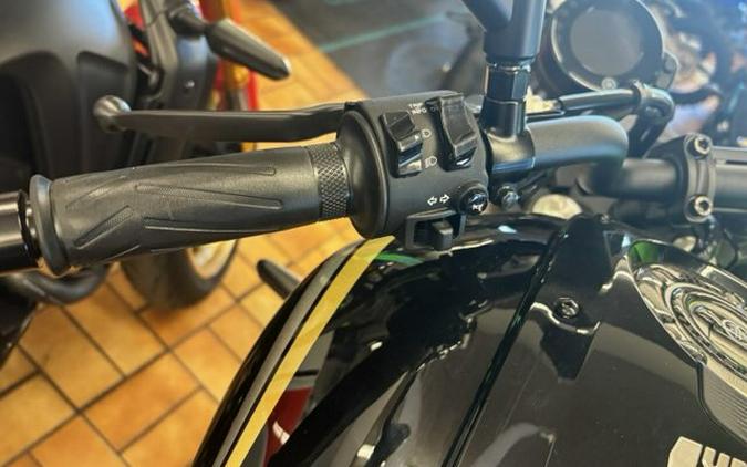 2024 Yamaha XSR700 700