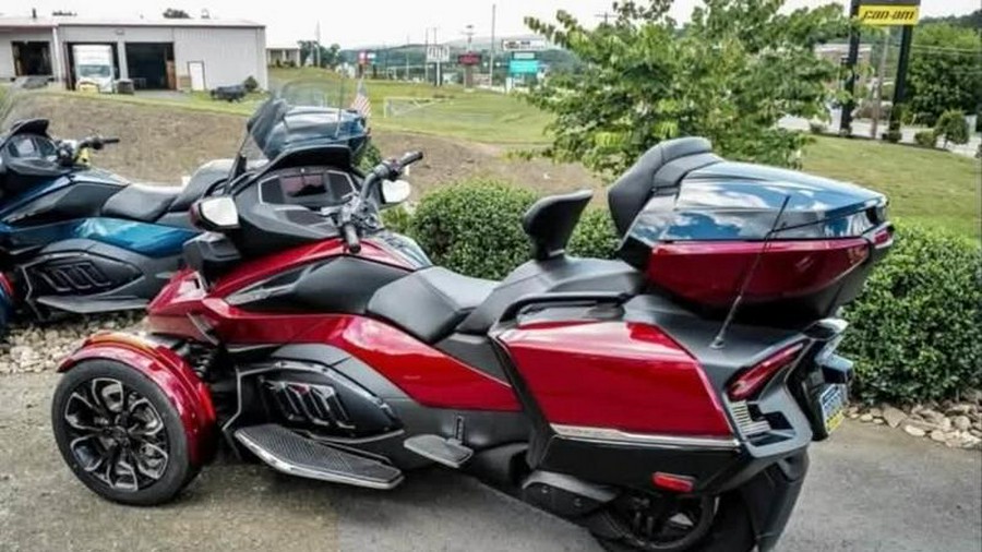 2021 Can-Am® Spyder® RT Limited Chrome