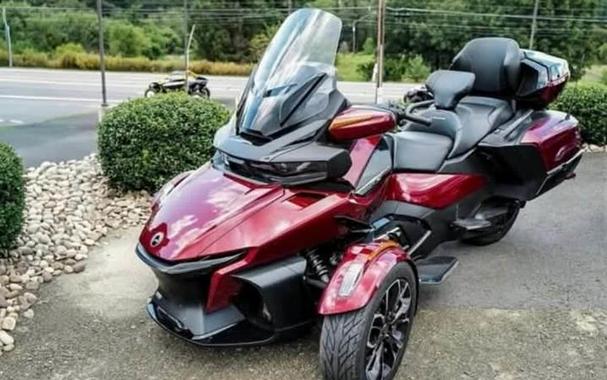 2021 Can-Am® Spyder® RT Limited Chrome
