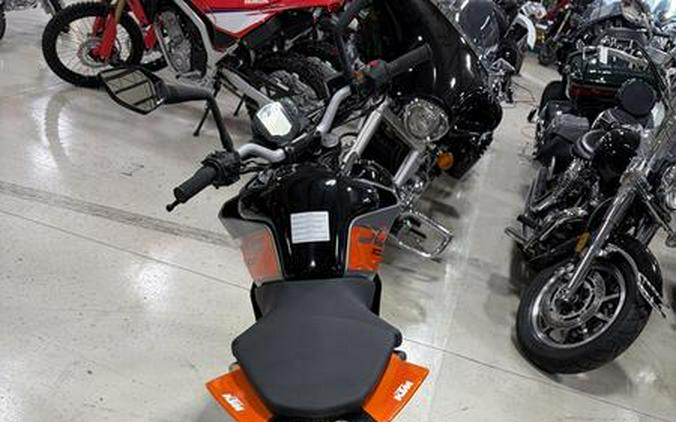 2023 KTM 200 Duke