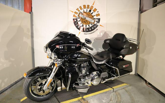 2017 Harley-Davidson Ultra Limited Vivid Black
