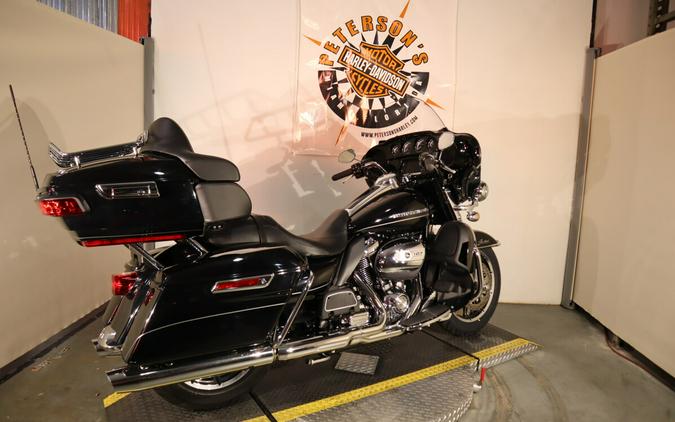 2017 Harley-Davidson Ultra Limited Vivid Black